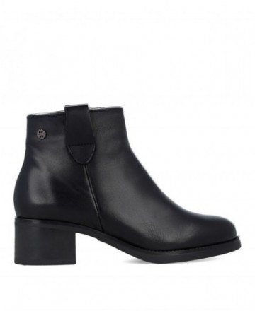 Porronet Olga 4860 low-heeled leather ankle boots