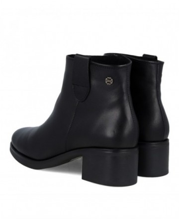 Porronet Olga 4860 low-heeled leather ankle boots