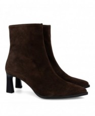 Desireé Kyra 1 split-leather ankle boots with a slim heel