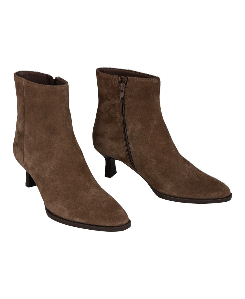 Unisa Lomas split-leather ankle boots with a slim heel