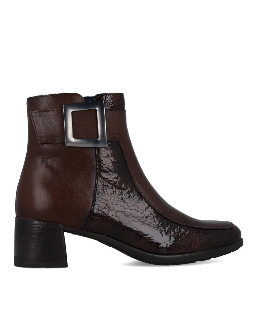 Dorking D9199 buckled heeled ankle boots