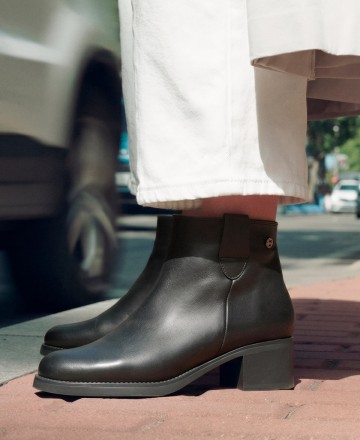 Porronet Olga 4860 low-heeled leather ankle boots