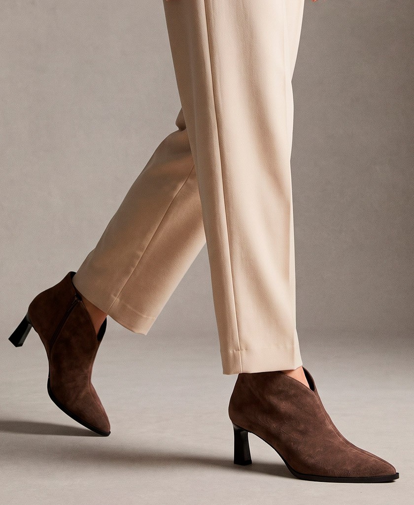 Desireé Kyra 4 taupe-coloured dress ankle boots