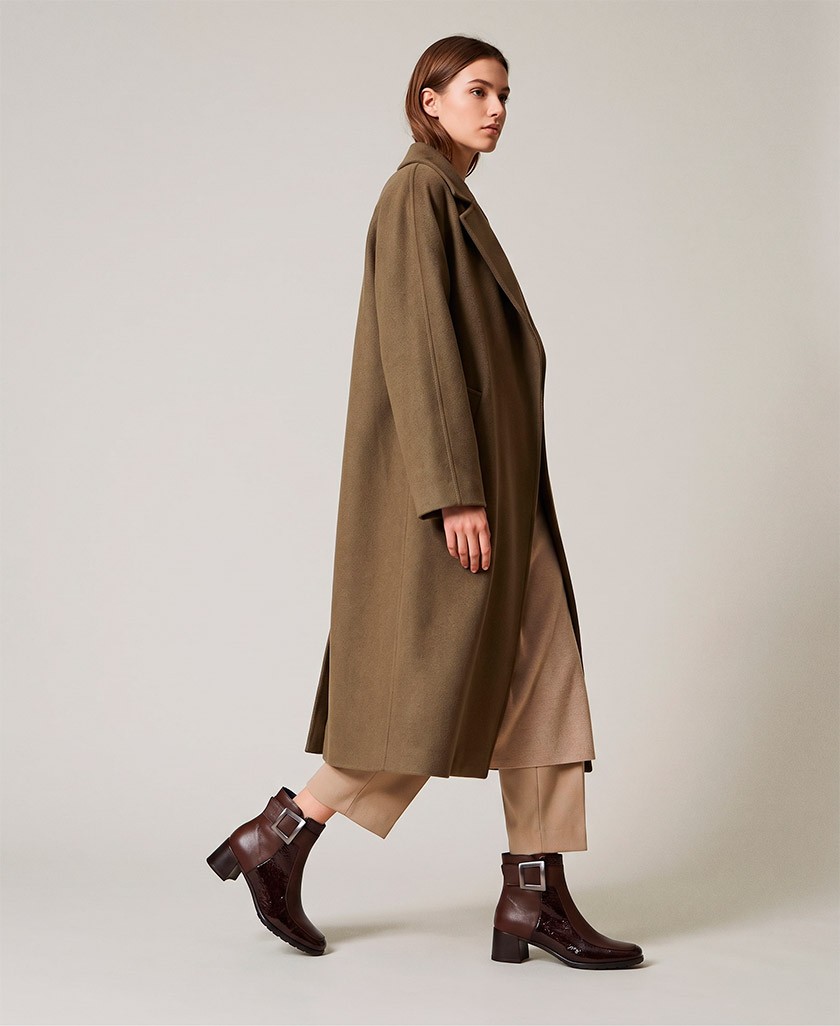 Dorking D9199 buckled heeled ankle boots