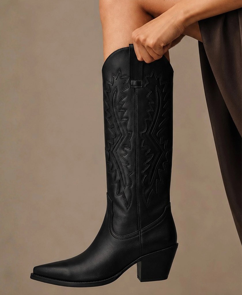 BBUP 2642 engraved cowboy boots