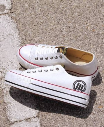Mustang Bigger 69423 canvas trainers Mustang Bigger 69423 canvas trainers
