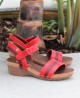 Sandalias con cuña media de piel en color rojo Jungla 6883-180-25 Sandalias con cuña media de piel en color rojo Jungla 6883-180-25