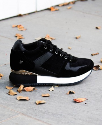 Sneakers con cuña interna para mujer en color negro Gioseppo Havelange 60833 Sneakers con cuña interna para mujer en color negro Gioseppo Havelange 60833