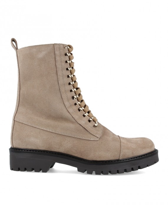 beige military boots