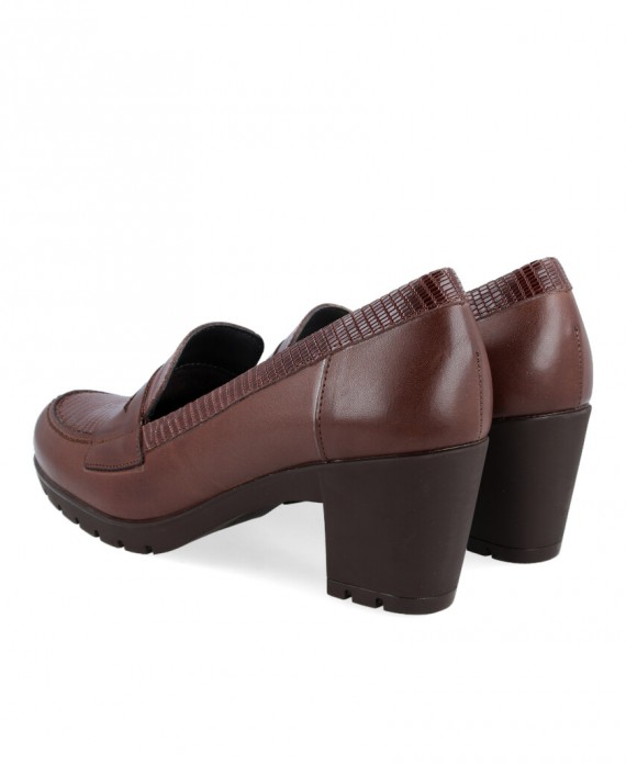zapatos tacón medio color marrón mujer