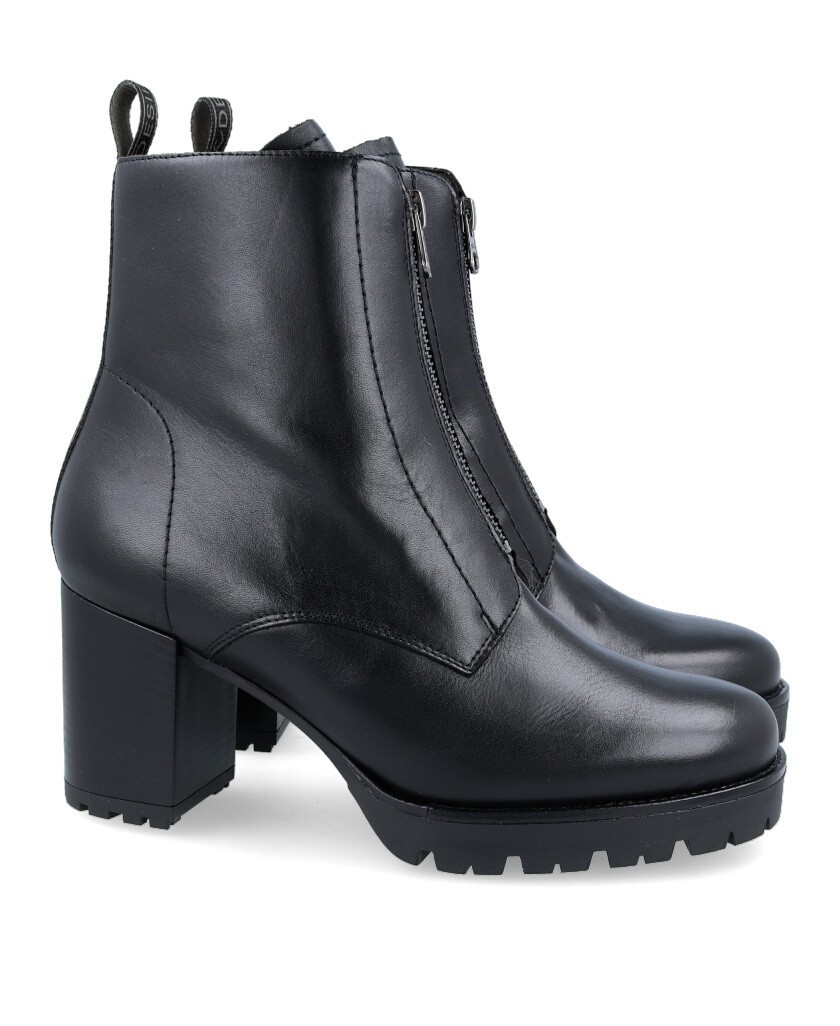 Desireé Vita 6 front zip ankle boots