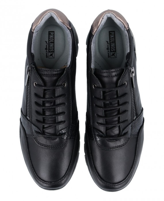 Pikolinos black sneaker