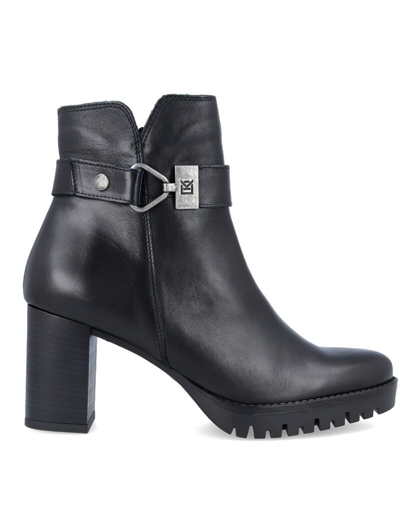 Black leather ankle boot Dorking Evie D8961