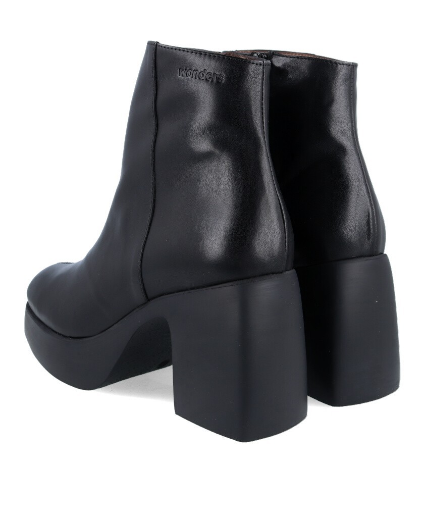 Misbhv stiletto ankle boots vinyl black 靴