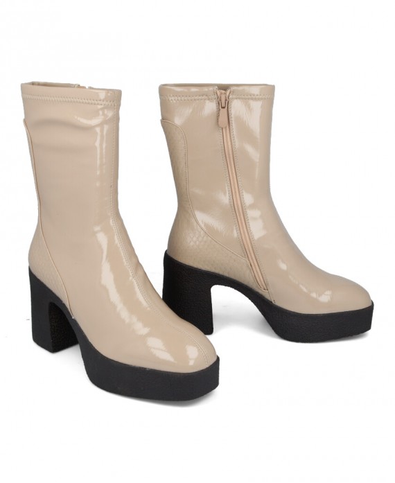 Noa Harmon Greta 9086 patent leather ankle boot