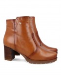 Desireé Leury 2 Leather ankle boots with studs