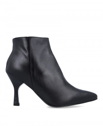 Patricia Miller Candelario 5138 Elegant leather ankle boots