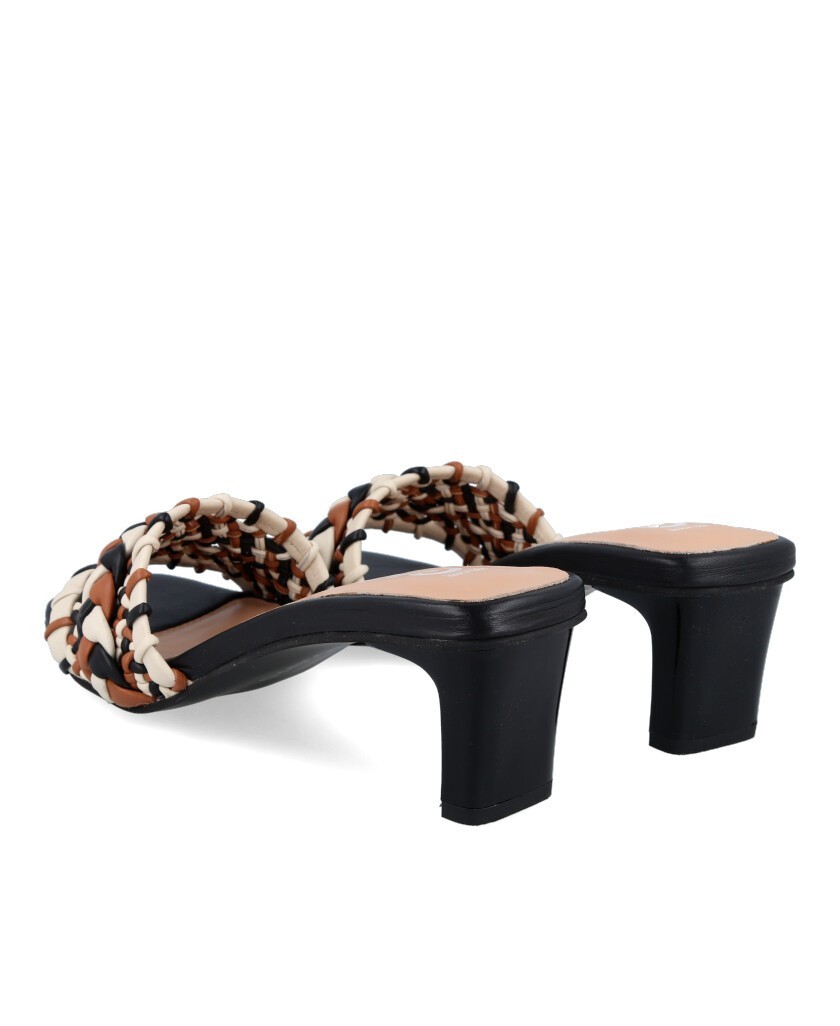 sandalias tacón bajo