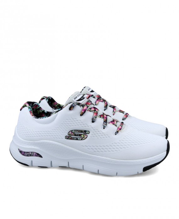 White casual shoes Skechers Arch Fit 149773