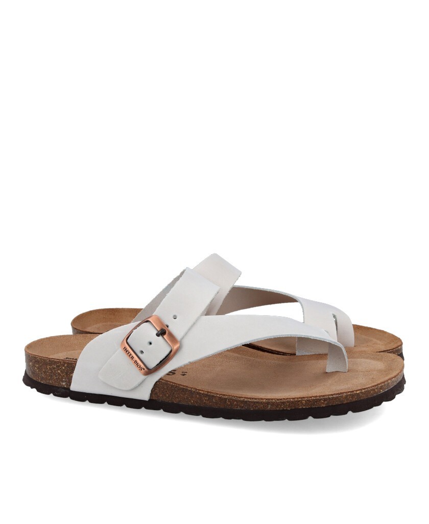 flat sandals