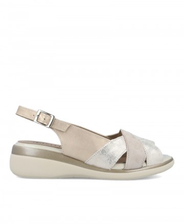 Padded women's sandals