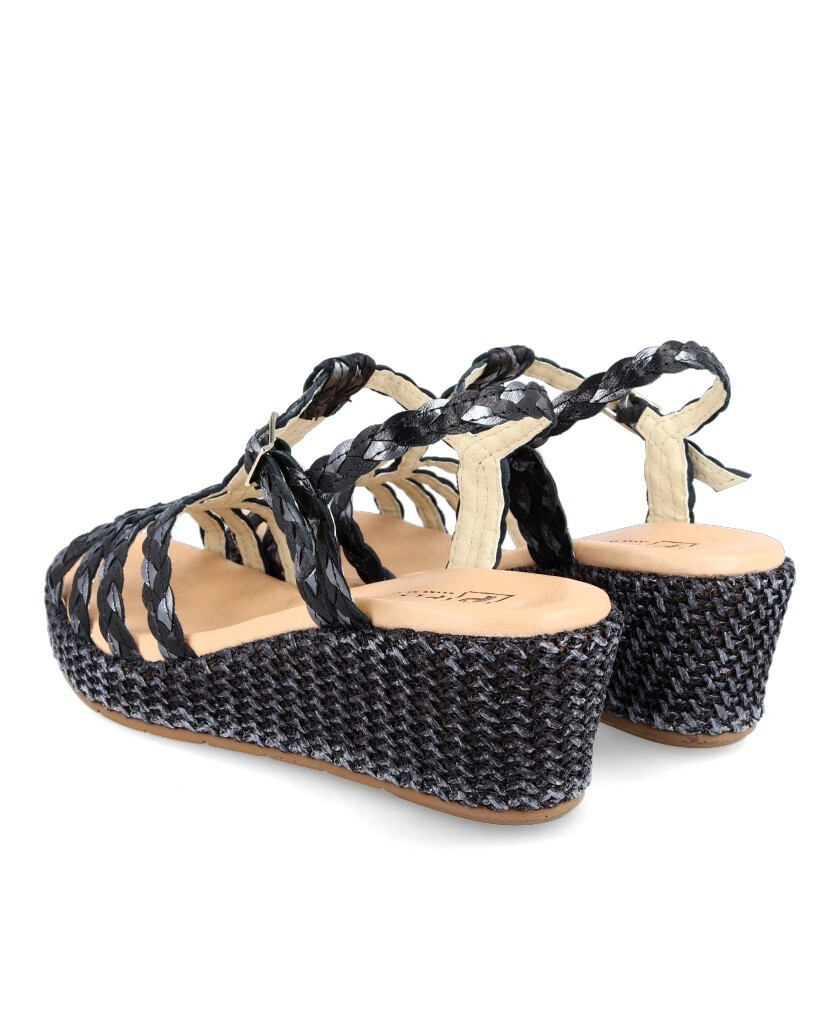 sandalias negras altas