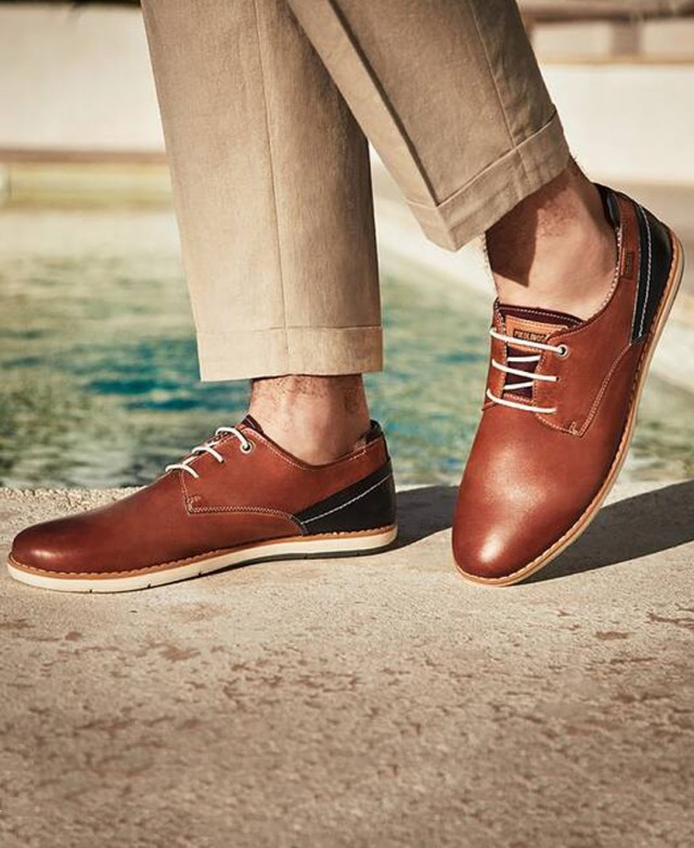 Pikolinos store dress shoes