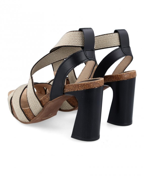 elastic strappy sandals
