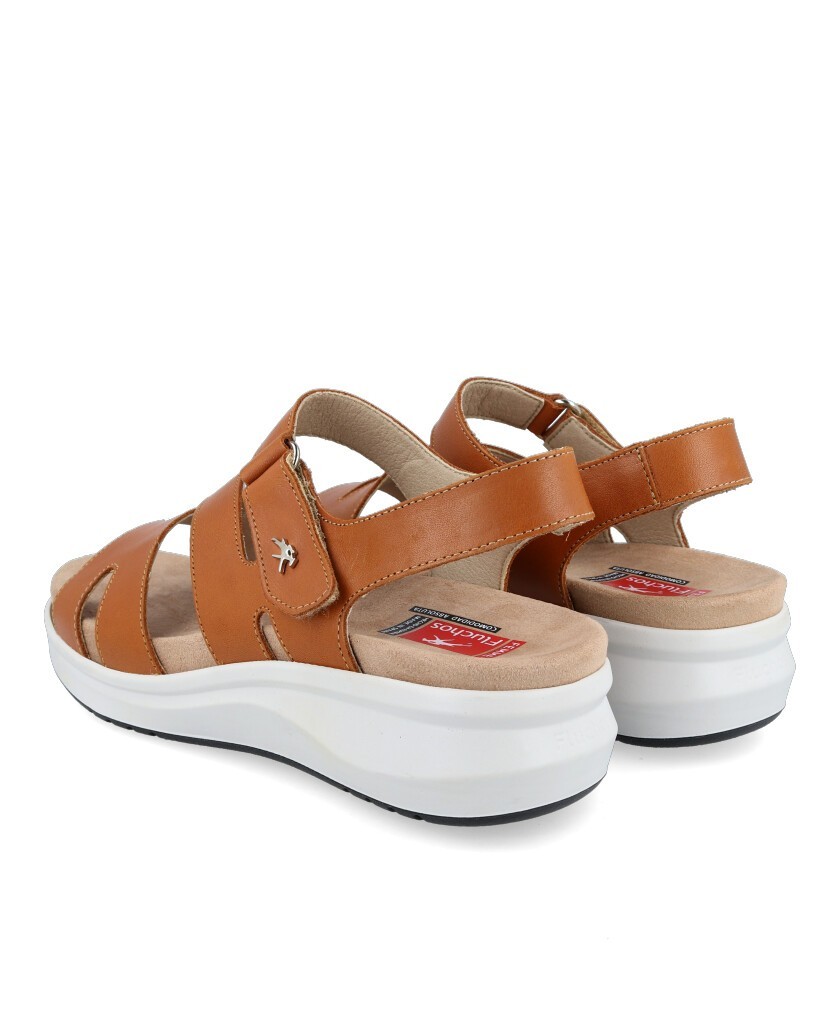 comfortable sandals women