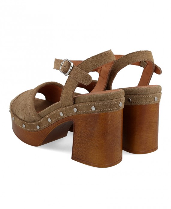 medium wide heel sandals