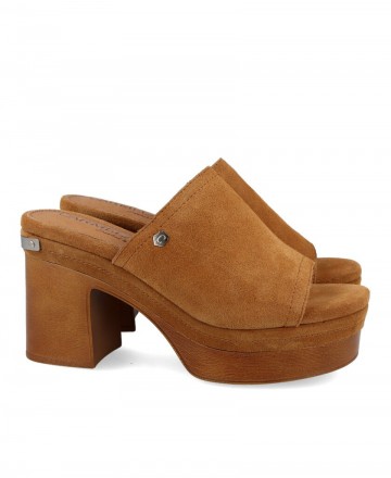 women shoes - Carmela 160677 Wide-heeled leather clogs