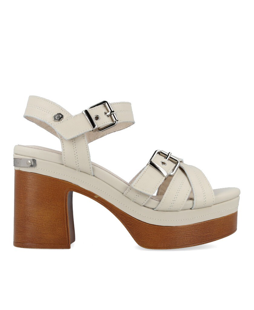 sandalias tacón madera