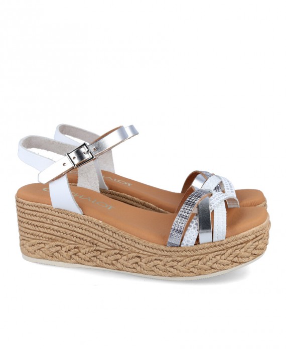 Sandalias para mujer en color blanco Caracteristicas con hebilla cuna 6 cm zapato de estilo casual suela de goma termoplastica