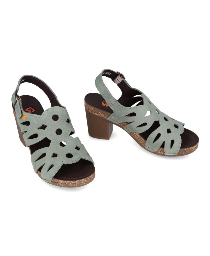 sandalias troqueladas