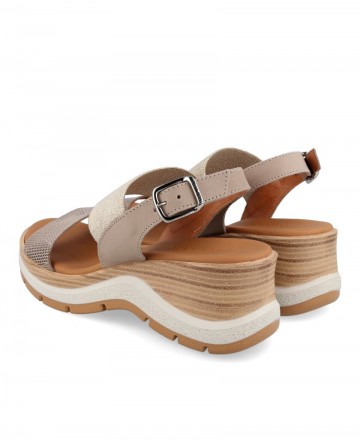 sandalias plataforma beige