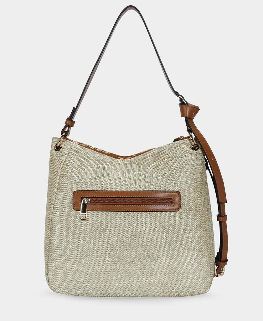 woman raffia bag
