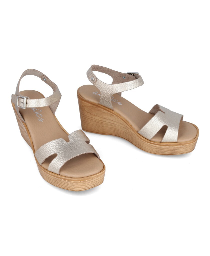 sandalias madera