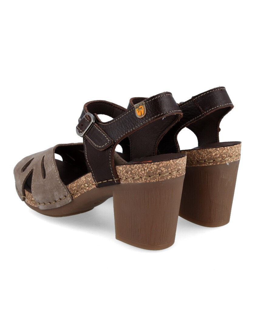 sandalias troqueladas