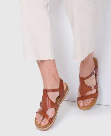 flat sandals