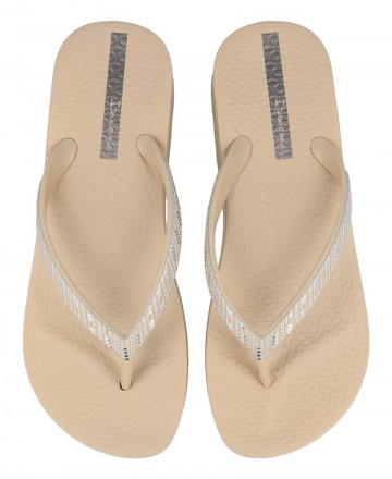 chanclas beige