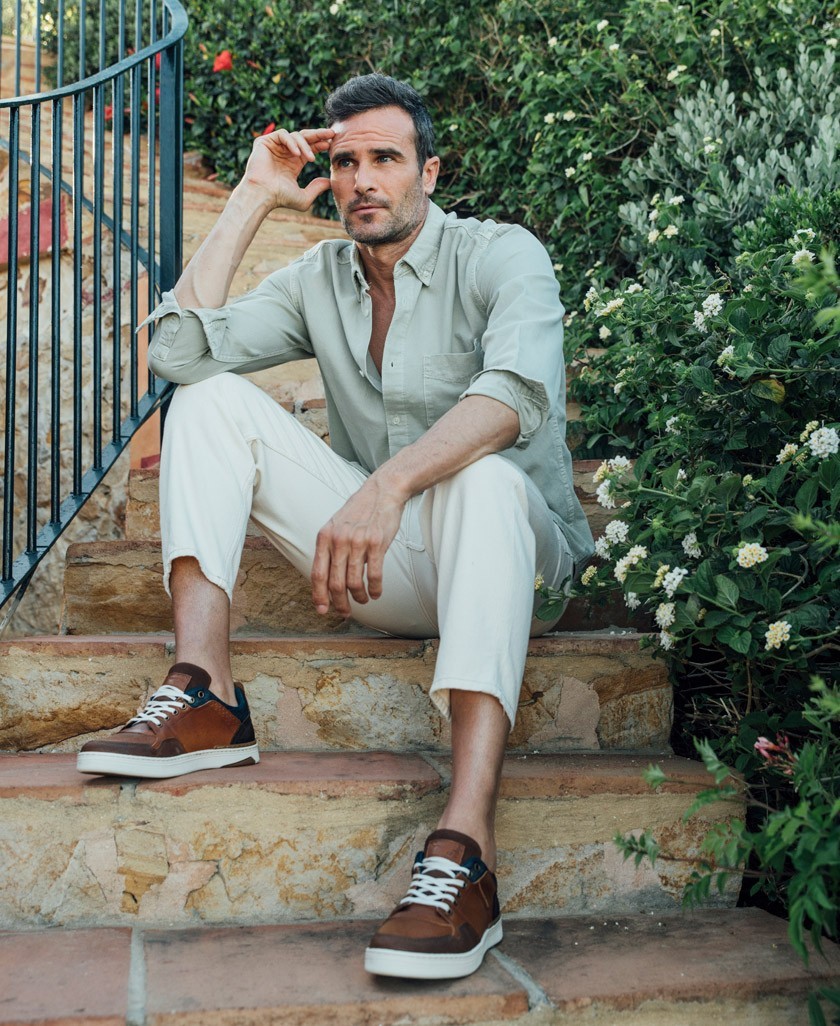 Zapatillas de piel Bullboxer 887-P2-1789 A