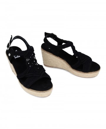 Xti 140872 Black vegan sandals with wedge