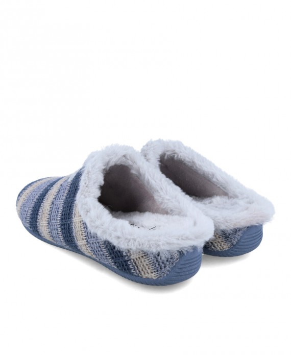 women winter slippers