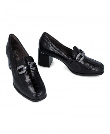 women's patent leather loafers