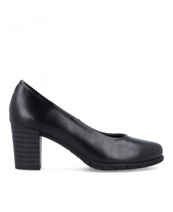 Zapatos de para mujer en color negro Caracteristicas salon tacon 6 cm piso de goma termoplastica exterior piel e interior intec
