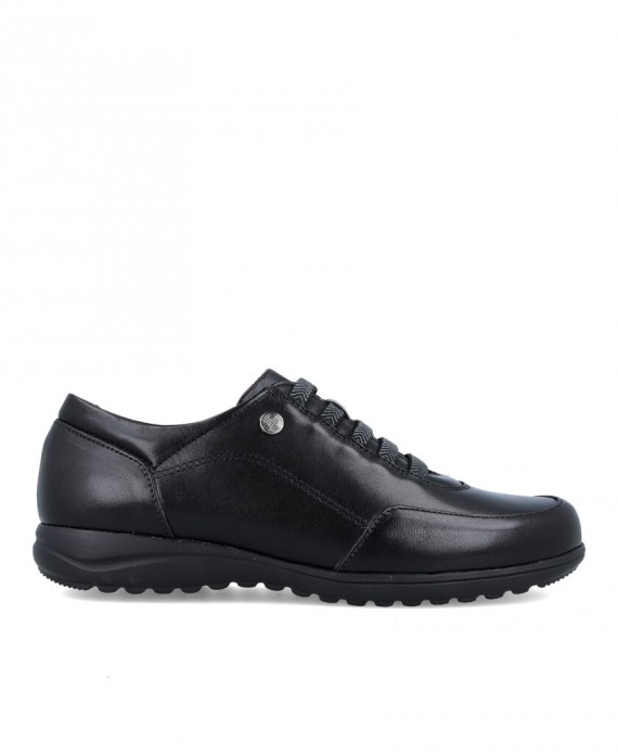Zapatos de para mujer en color negro Caracteristicas elastico altura de piso 2 cm piso de goma exterior piel e interior planta 