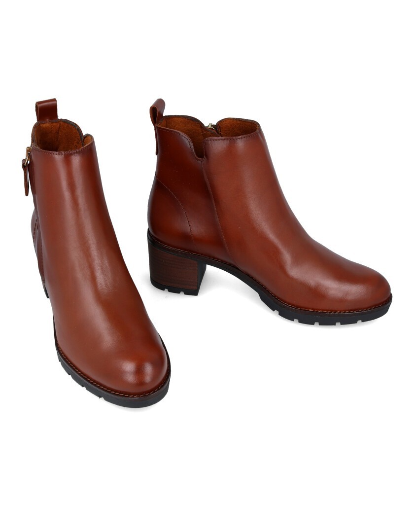 brown ankle boots women