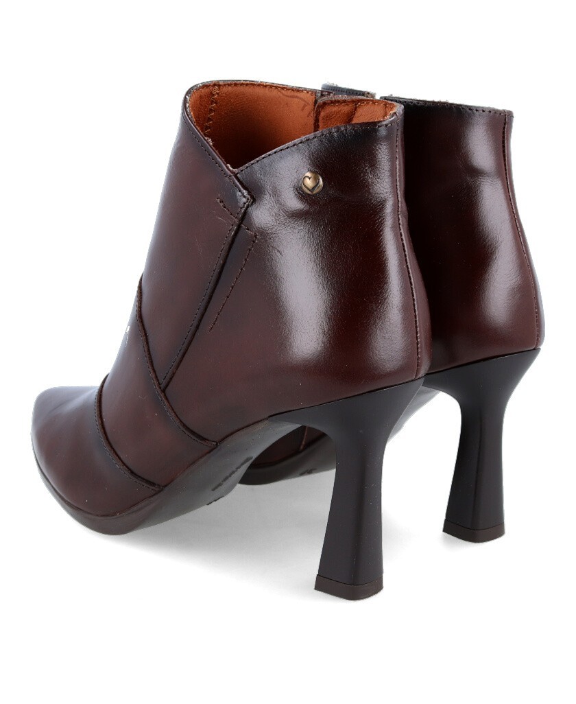 botin elegante mujer