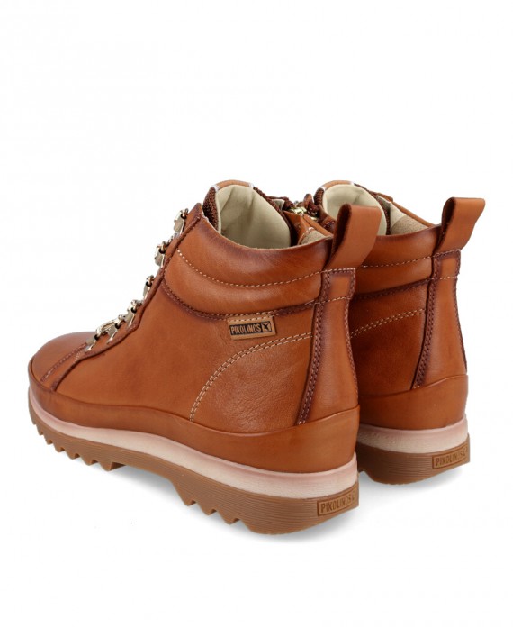Pikolinos vigo leather ankle boots