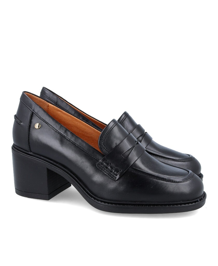 Pikolinos Huesca W8X-3850 Classic heeled loafer